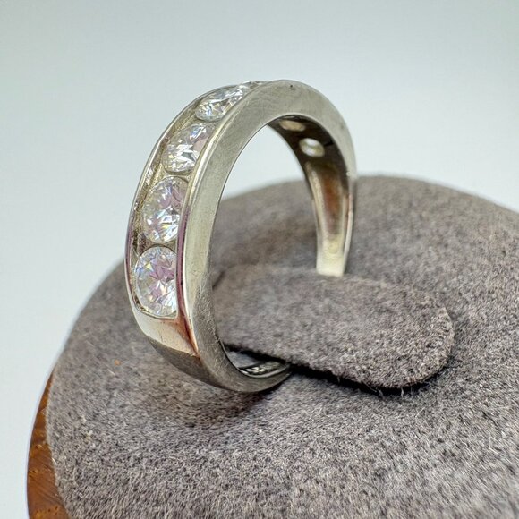 VTG Solid Sterling Silver 925 Cubic Zirconia Channel Set Band RIng Size 5.75 - Picture 4 of 11